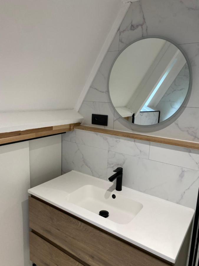 Sunclass 206 Hotel Дюрби Екстериор снимка