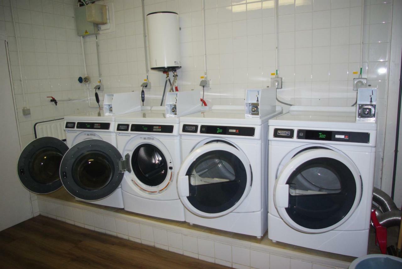 Sunclass 206 Hotel Дюрби Екстериор снимка