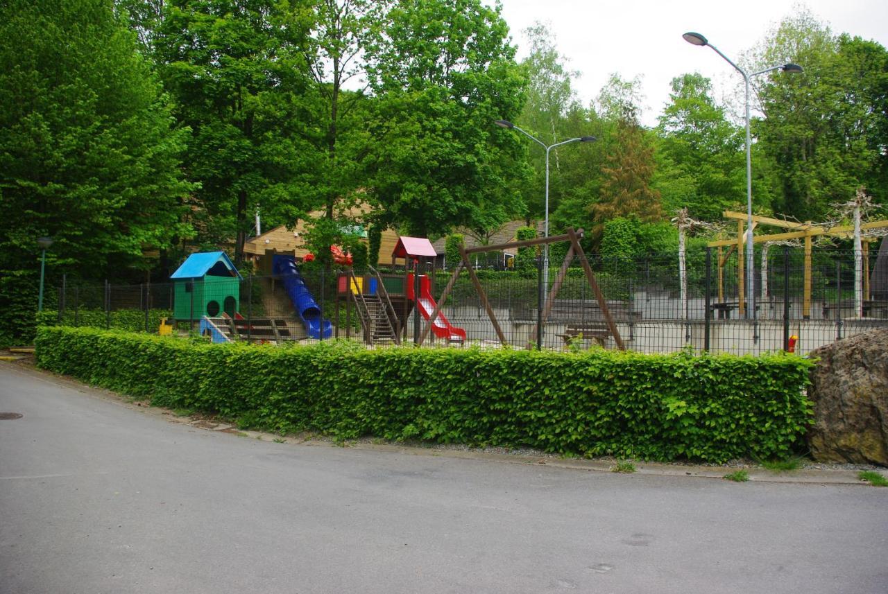 Sunclass 206 Hotel Дюрби Екстериор снимка